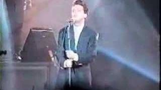 Luis Miguel Entregate en vivo [upl. by Ahsinra]