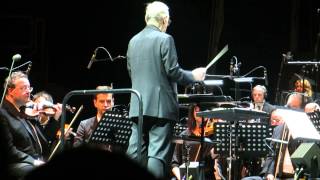 Ennio Morricone quotChi Mai Le Professionnelquot  Live  Bercy Paris  04022014 HD [upl. by Lachus116]