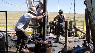 Roughnecks at Work in HD  Drilling Rig Pipe Connection [upl. by Idnim]